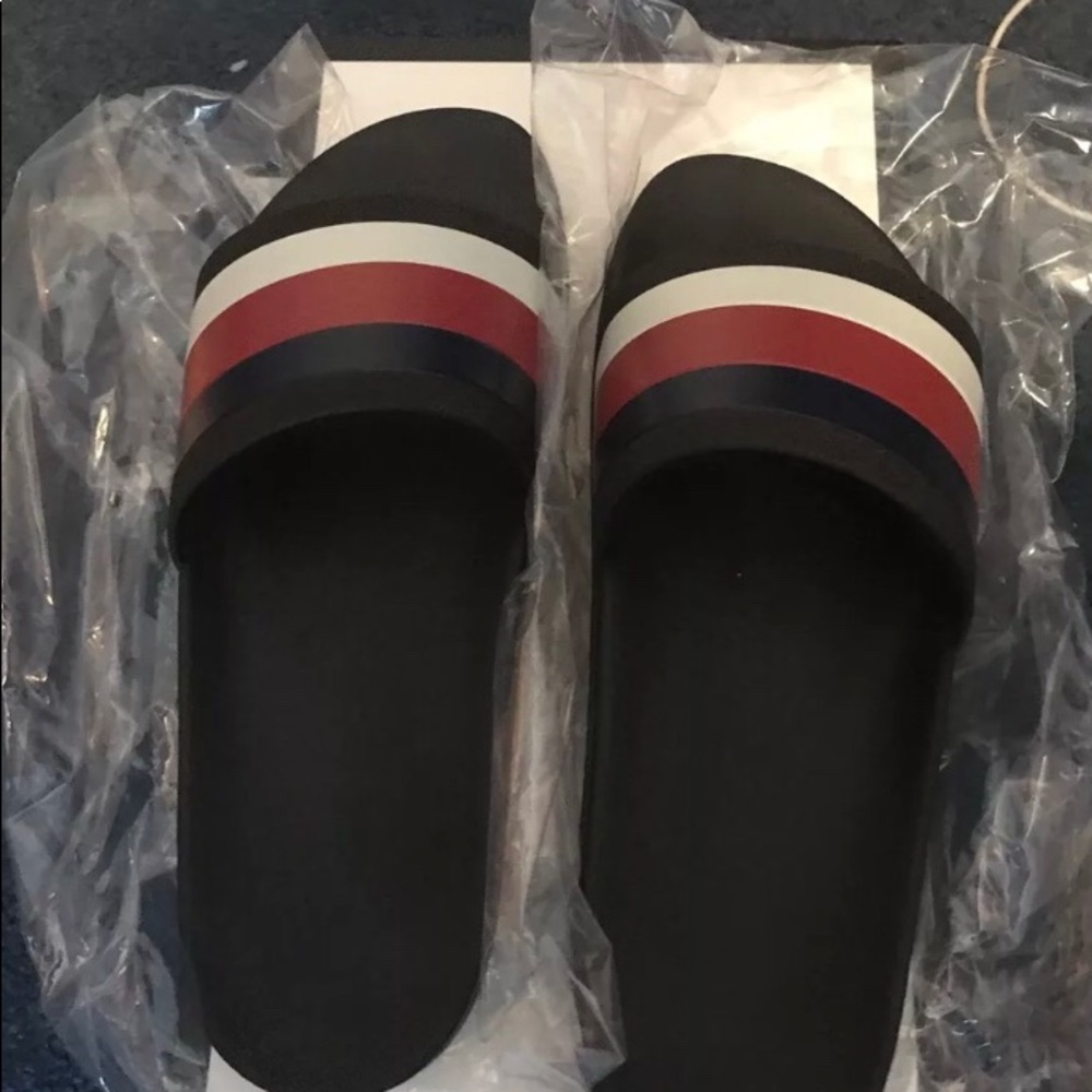 Shoes - Picture 1 of 3